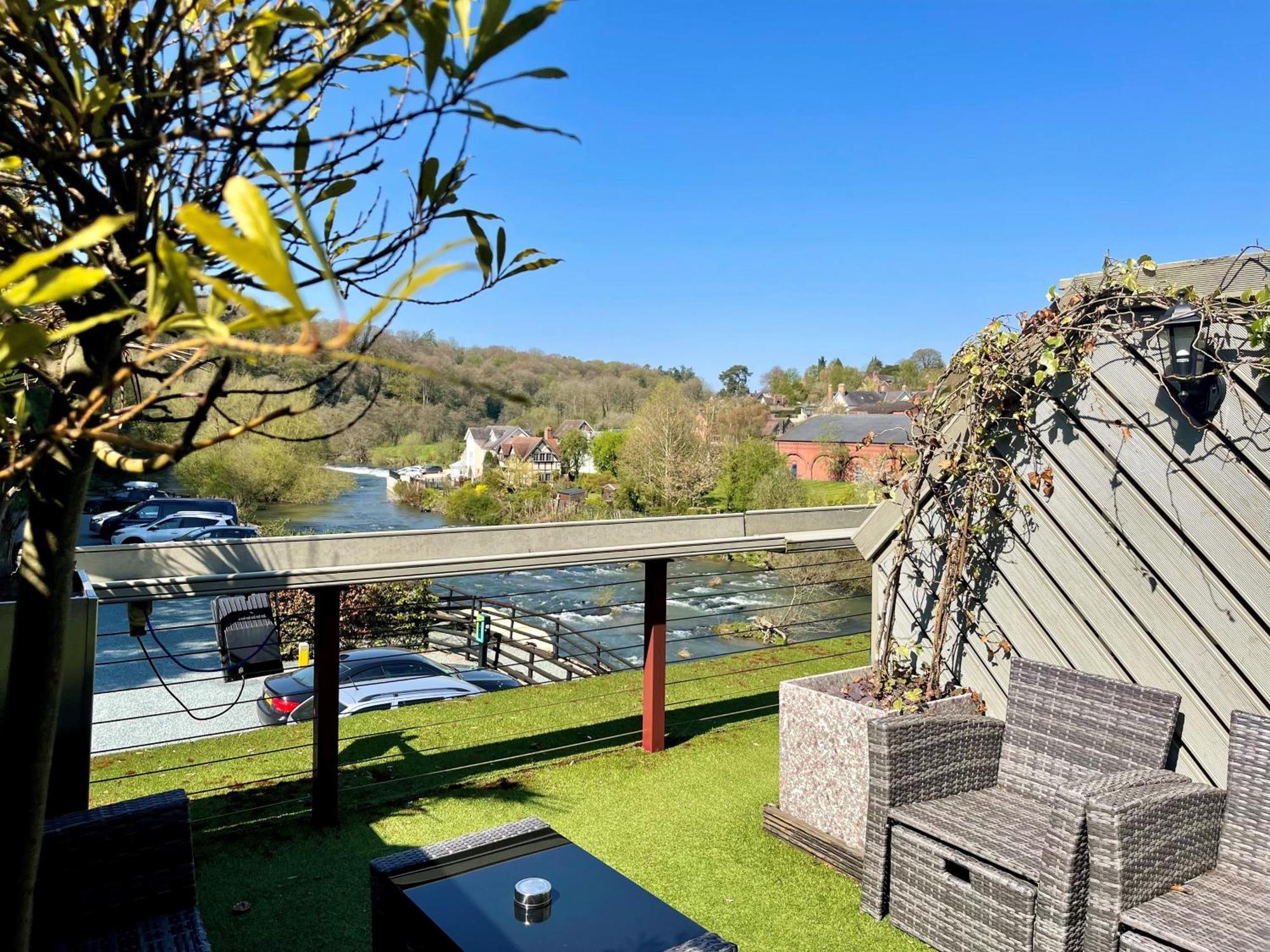 The Charlton Arms Bed & Breakfast Ludlow Ngoại thất bức ảnh