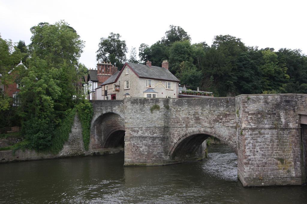 The Charlton Arms Bed & Breakfast Ludlow Ngoại thất bức ảnh